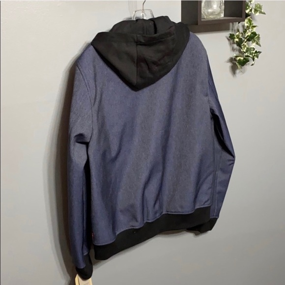 SOLD! Mens Levi’s soft Shell Varsity Jacket sz M - Picture 4 of 5